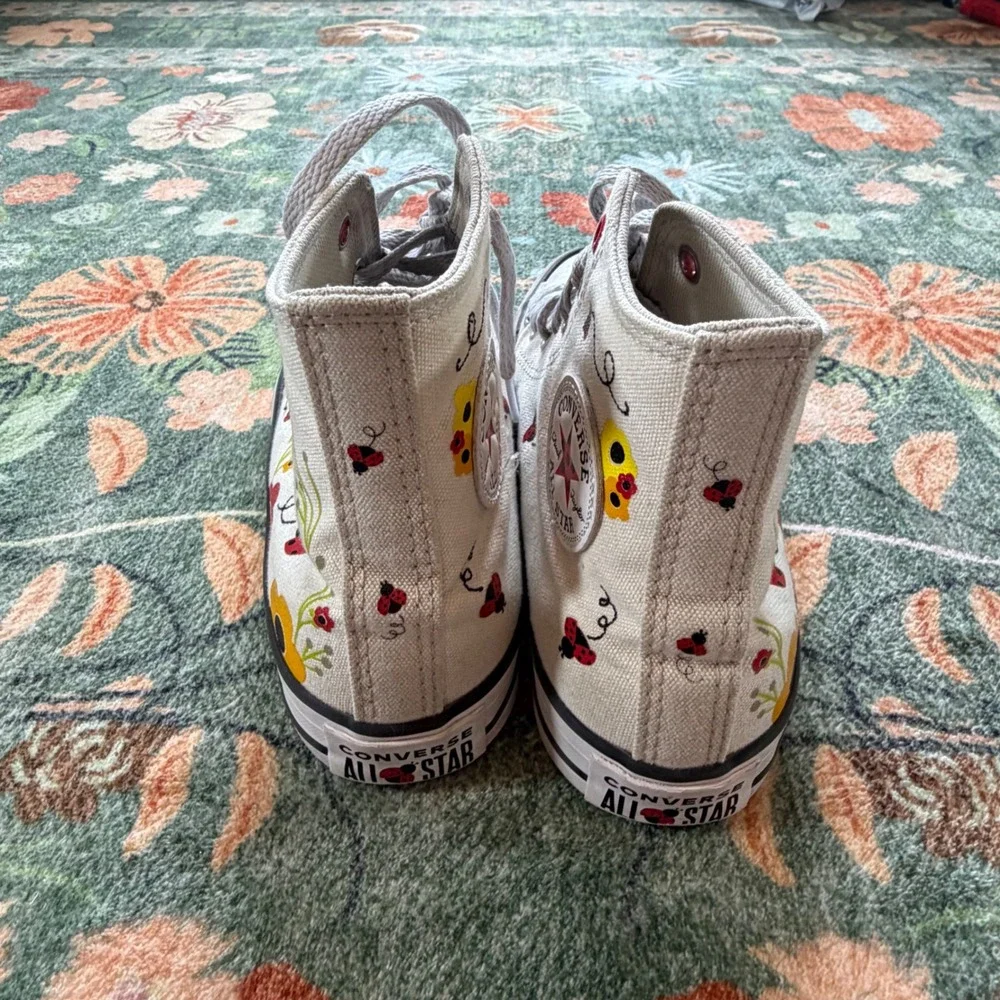 Converse Chuck Taylor Ladybug Floral High Top Sneakers Cream Kids 3.5 A17270F